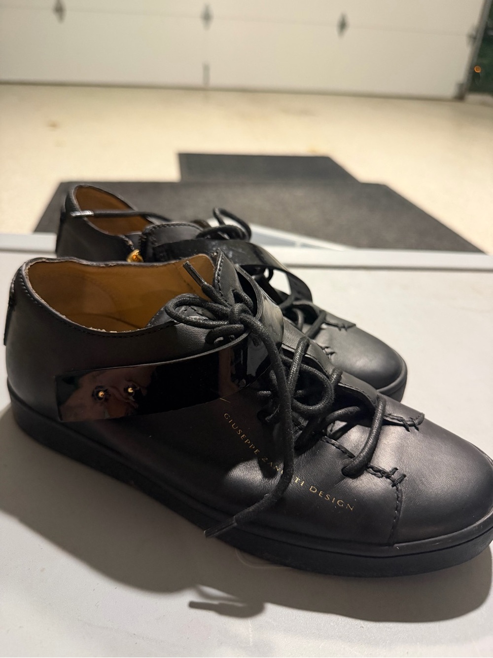 Giuseppe Zanotti Black Leather Men's Lace-Up Sneakers with Gloss Panel